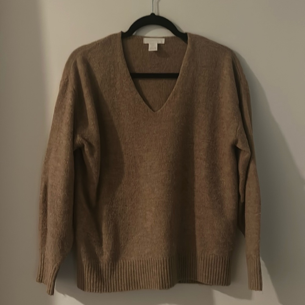 H&M brown v neck sweater